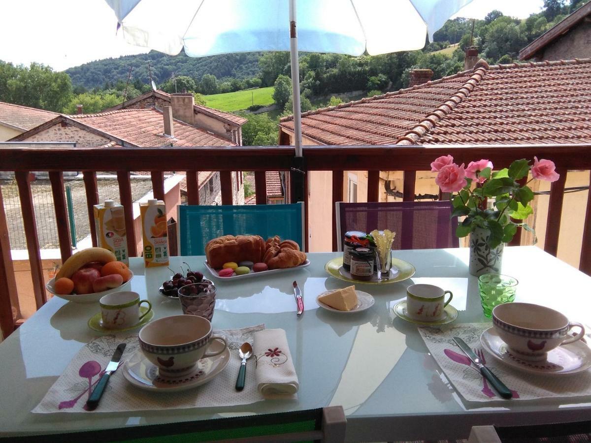 D'hotes Les Myriades D'or Homestay